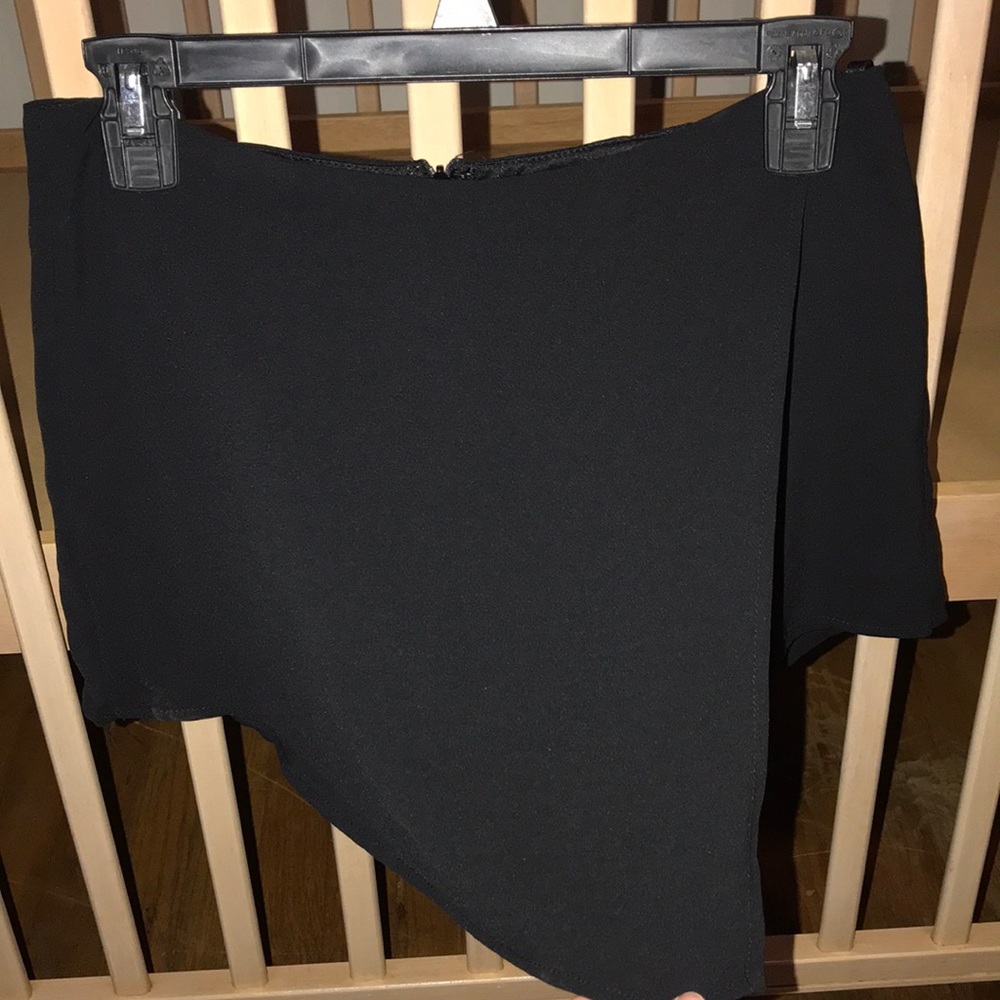 Skort - Picture 3 of 3